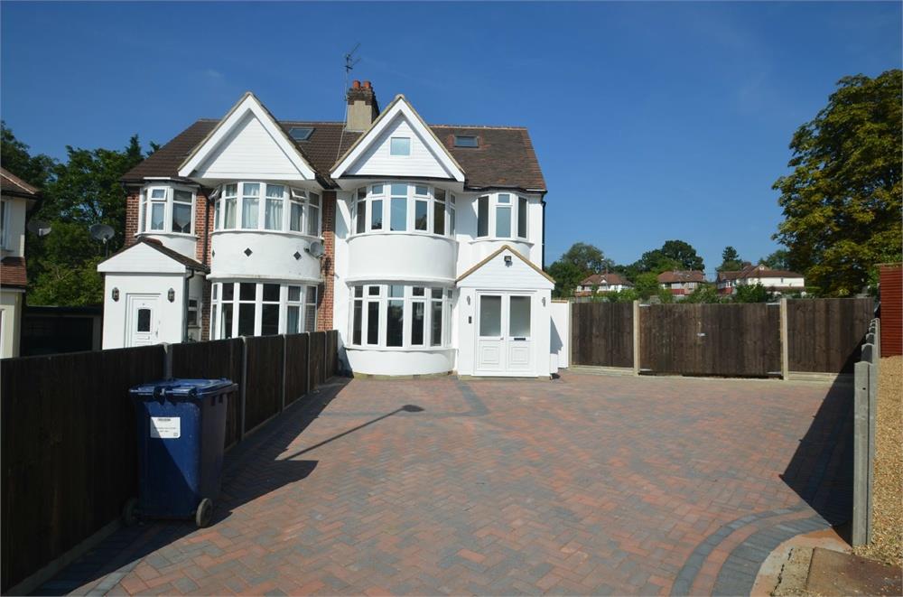 Maxwelton Close, Mill Hill